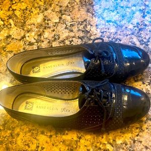 Black patent leather flats